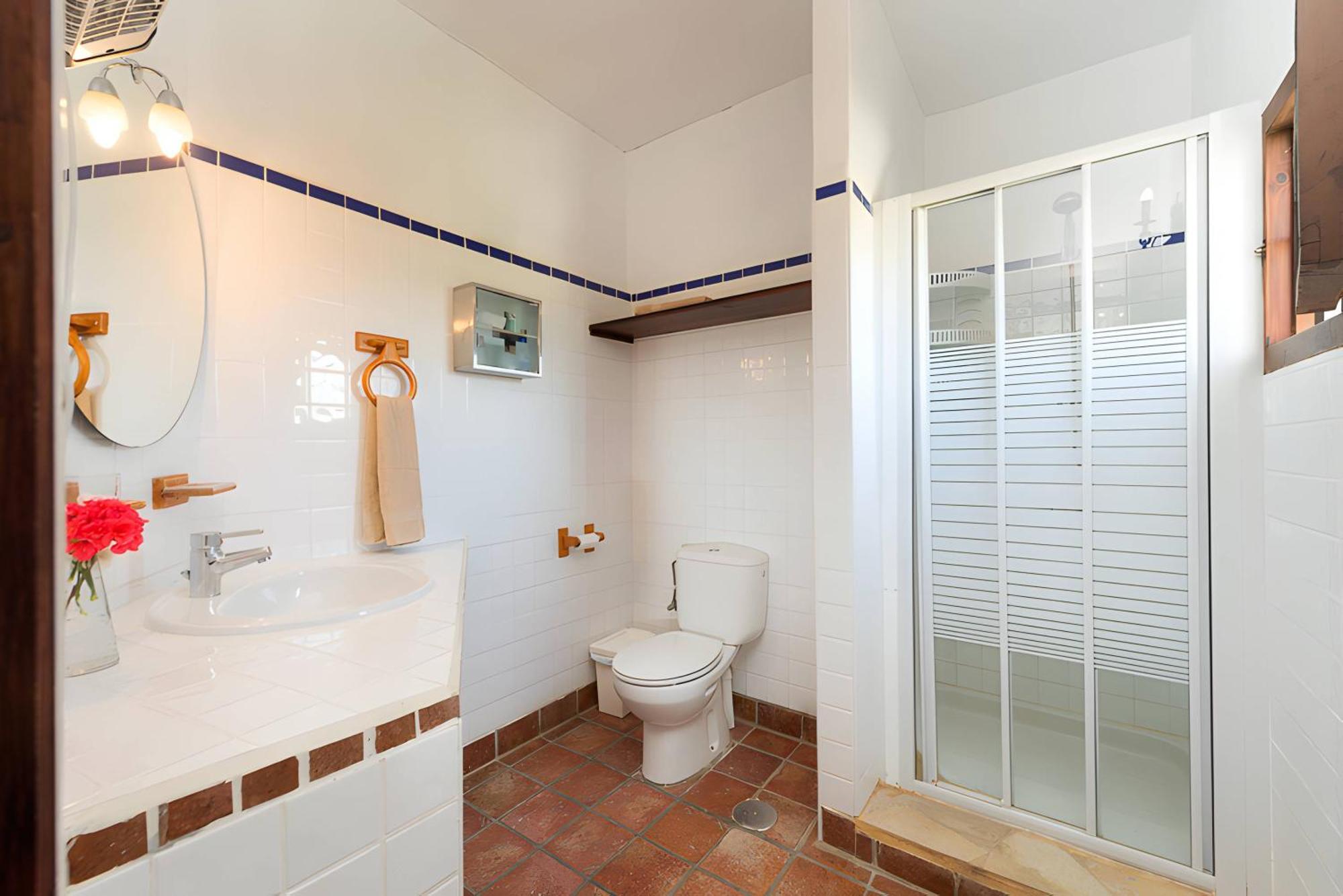 Castle Tower Apartment In Rural Holiday Park 'Bernard' Толокос Экстерьер фото
